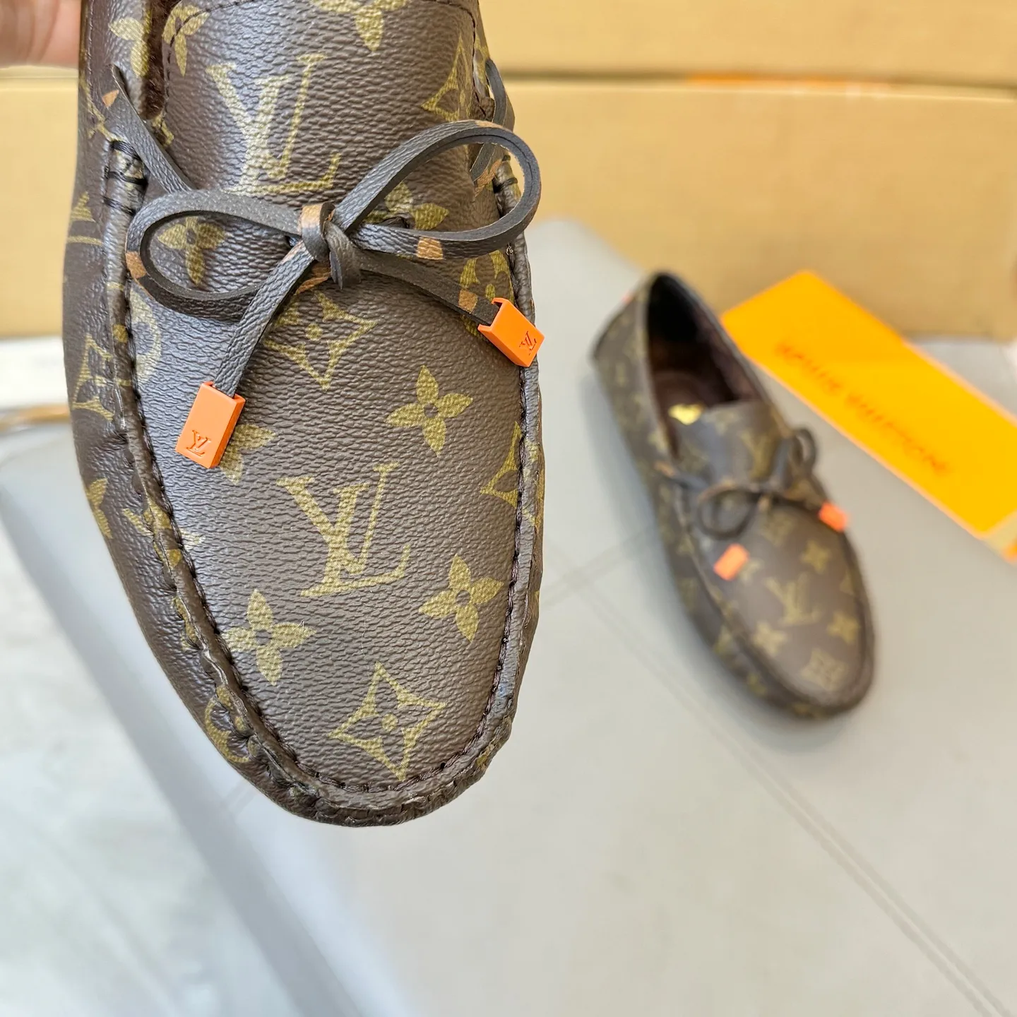 Factory price: 460💰 [LV] Autumn and winter style fur integrated 2025 men's beanie shoes (top version in the market) presbyopic leather ➕ real wool lining, original packaging. Size: 38-45